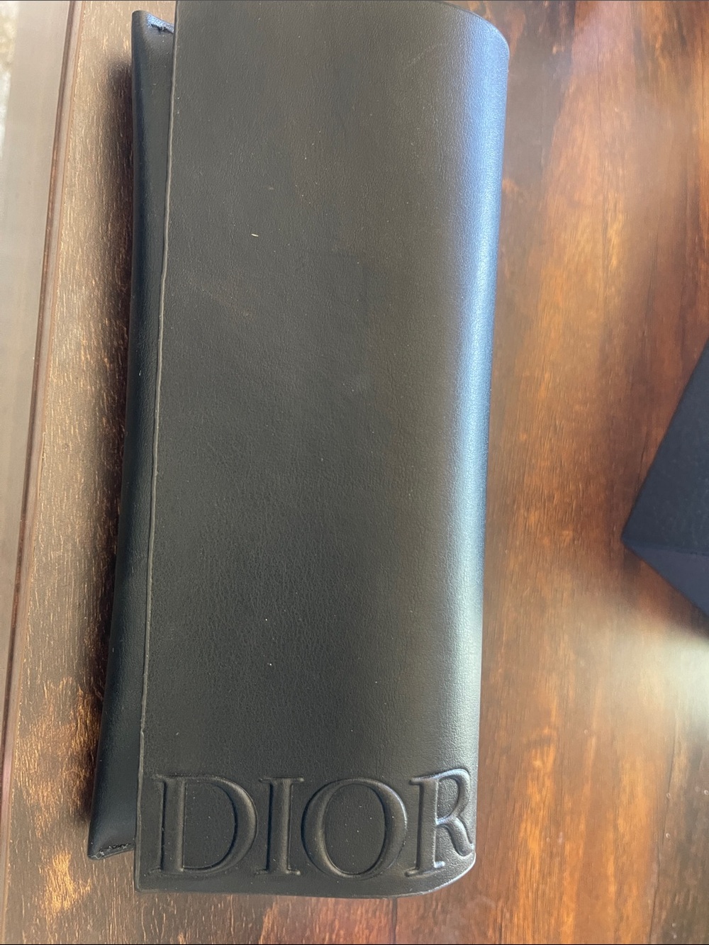 New full inclusion DIOR sunnies includes dust cloth and box and case - Picture 8 of 8